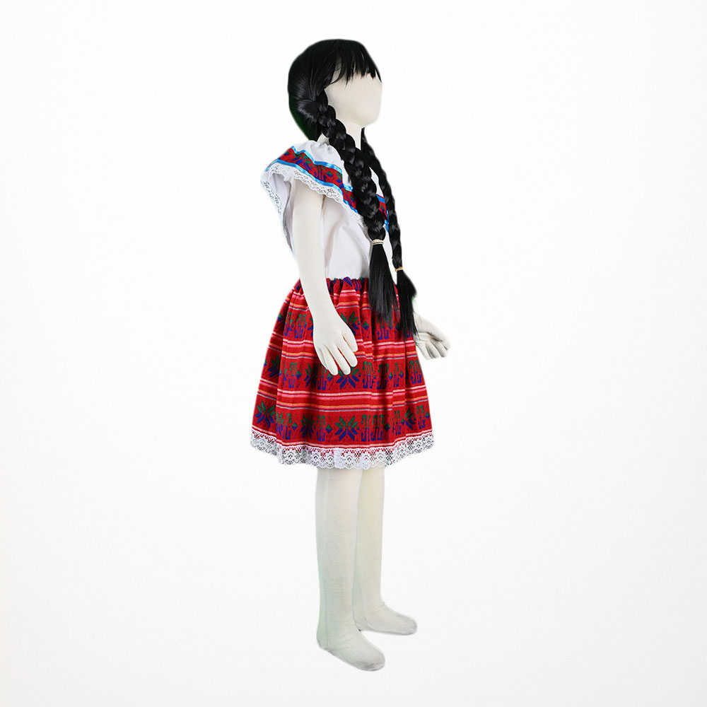 Niña Tradicional