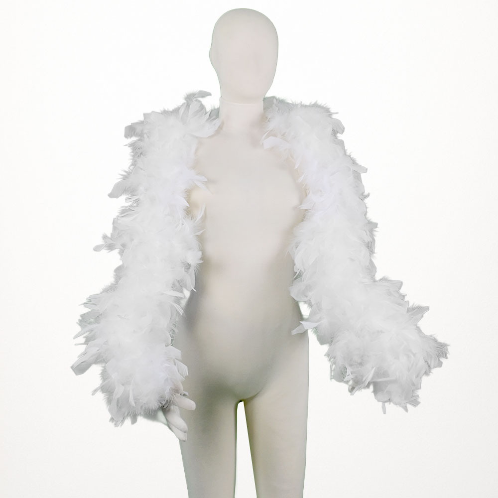 Boa de plumas con tul