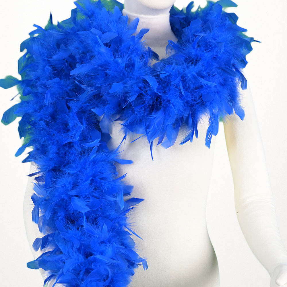 Boa de plumas con tul